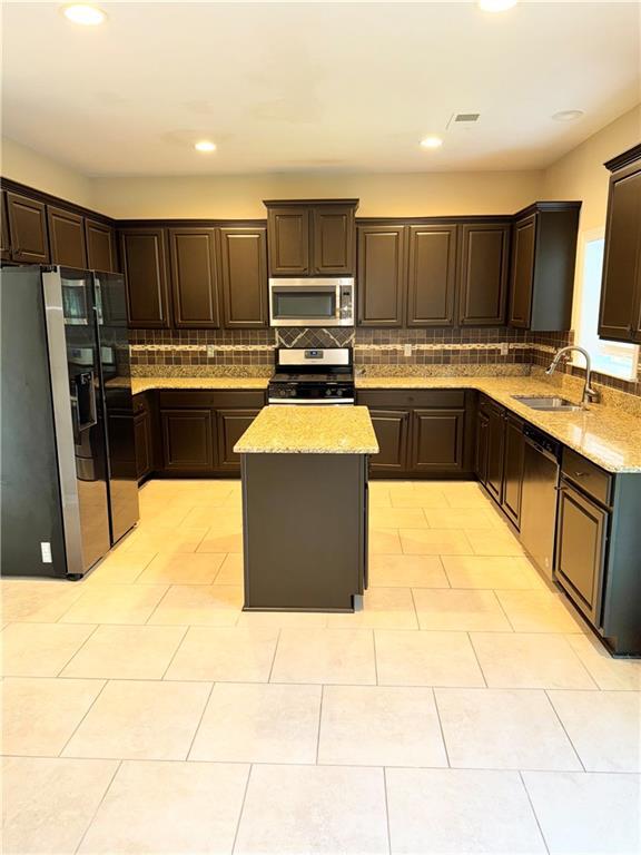 Building Photo - 3582 Lanier Dr