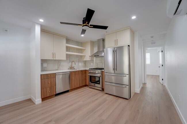 Interior Photo - Oceans 315