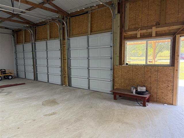 Building Photo - 752 Starr Rd