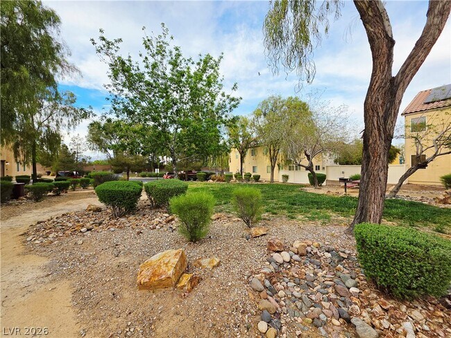 Building Photo - 8327 Fort Hallock Ave