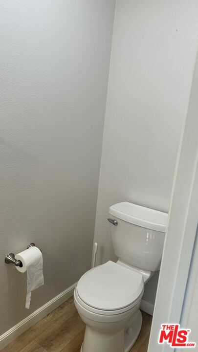 Building Photo - 557 E Verdugo Ave