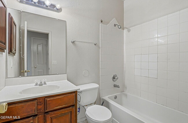 Building Photo - 3132 Tierra Lima Dr