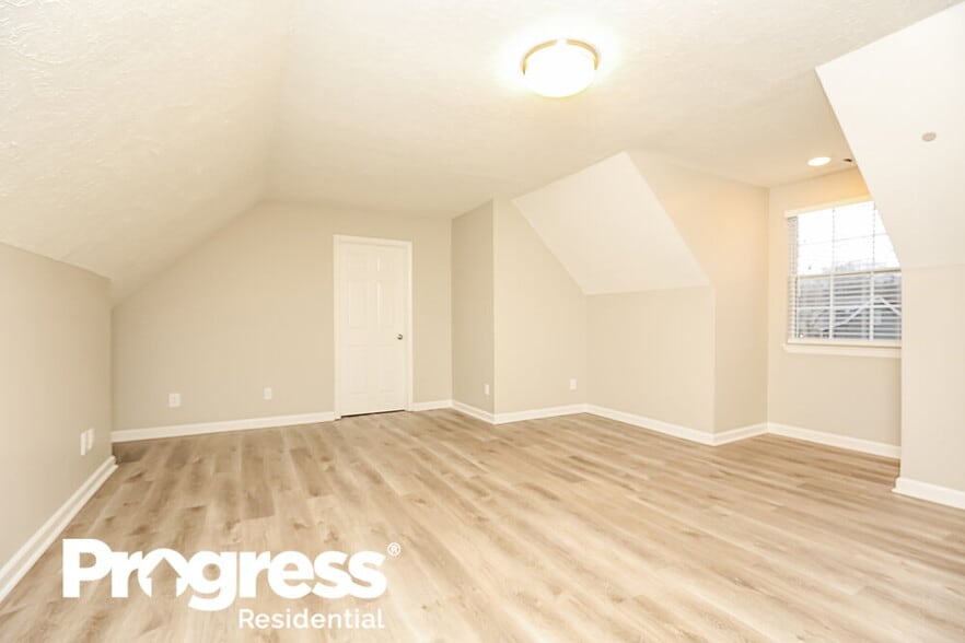 Building Photo - 403 Waters Edge Ln