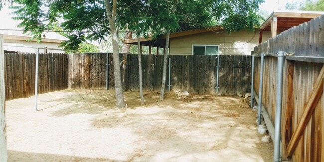Building Photo - 7471 Elk Trail