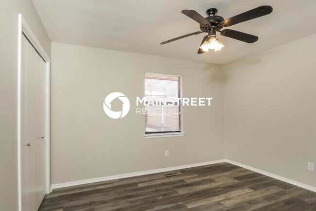Building Photo - 3 Bedroom Pet-Friendly Home in NORMAN, OK ...