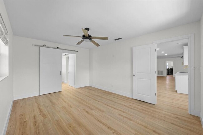 Building Photo - 5700 Bayou Grande Blvd NE