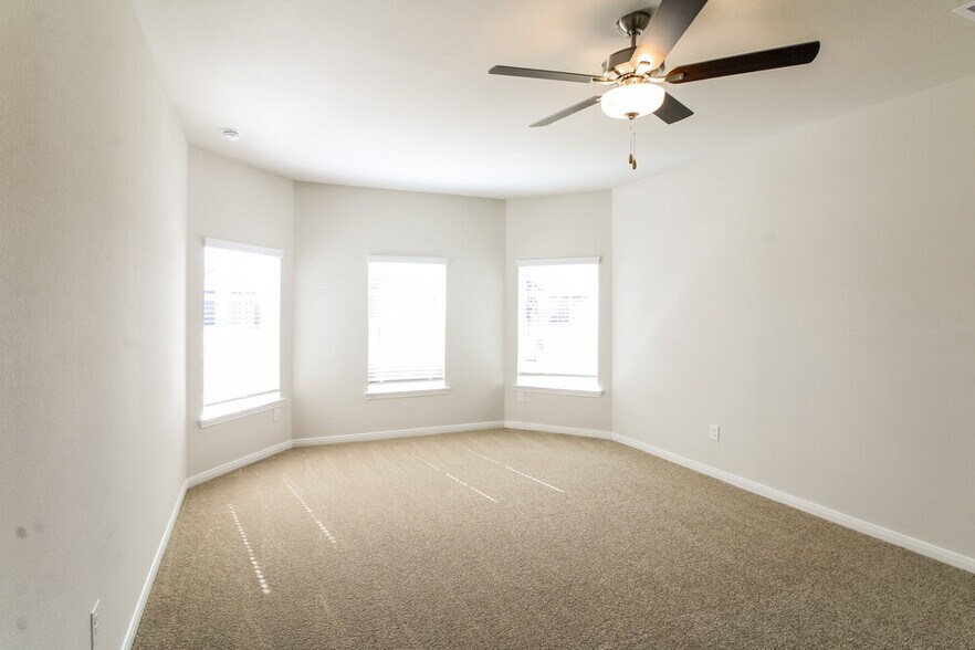 Building Photo - 413 Mystic Slopes Dr