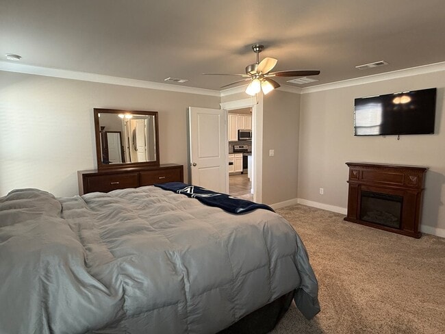 Building Photo - 1 Cheyenne Ct