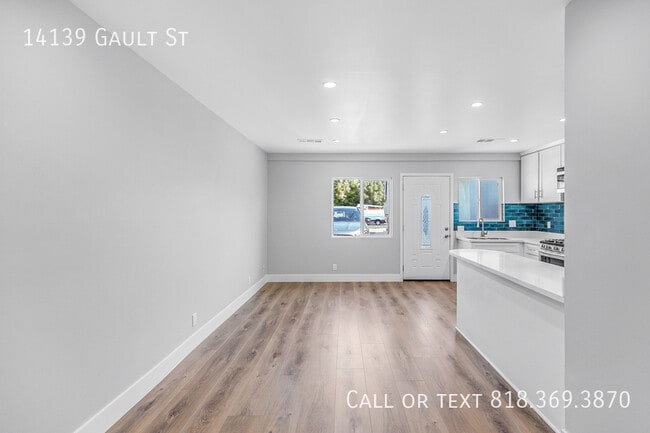 Building Photo - 14139 Gault St