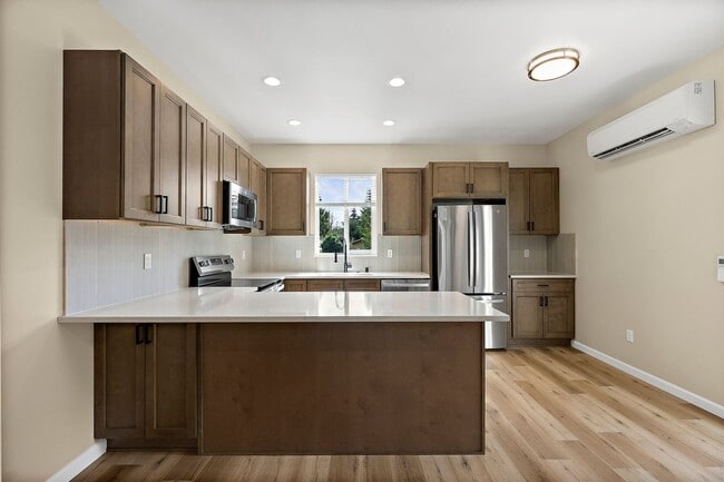 Building Photo - Newer 2-Bed ADU in Lakewood | Luxury Living Near JBLM!