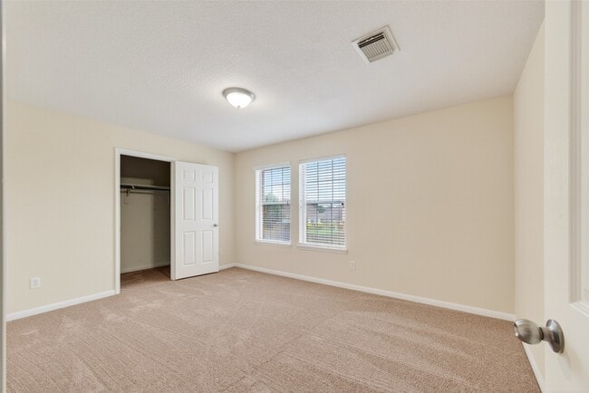 Building Photo - 24603 Colonial Elm Dr