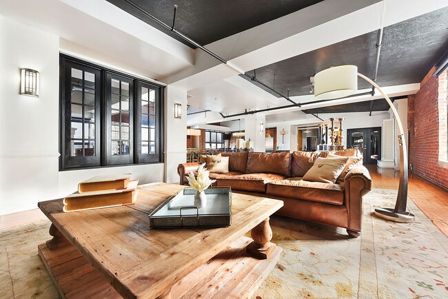 Building Photo - Spectacular, Furnished 3-Bedroom Loft