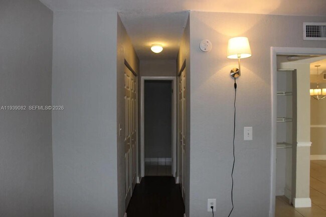 Building Photo - 9441 SW 76th St