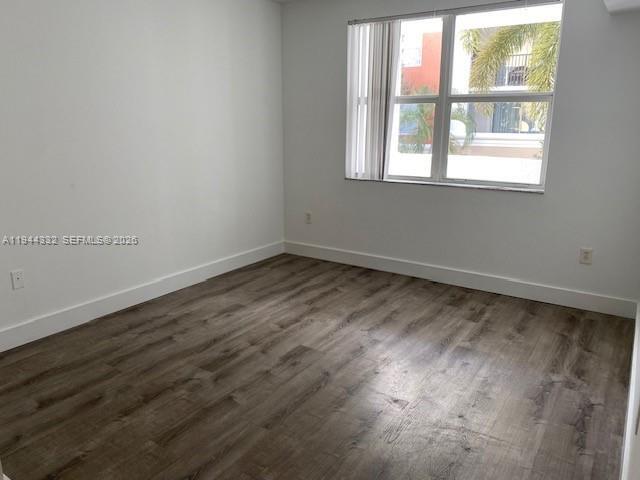 Building Photo - 17145 N Bay Rd