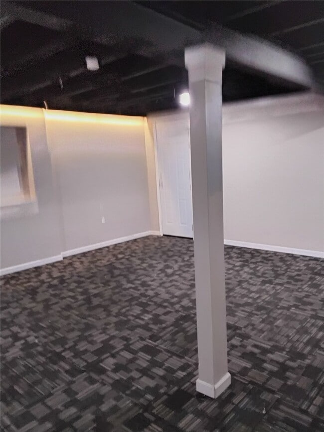 Building Photo - 7454 Blanding Dr