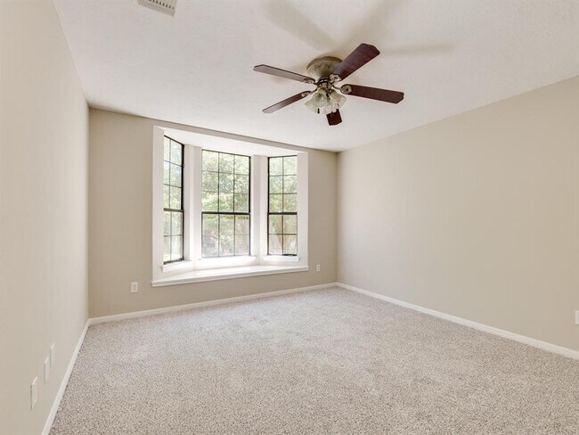 Building Photo - 3944 Kristencreek Ln