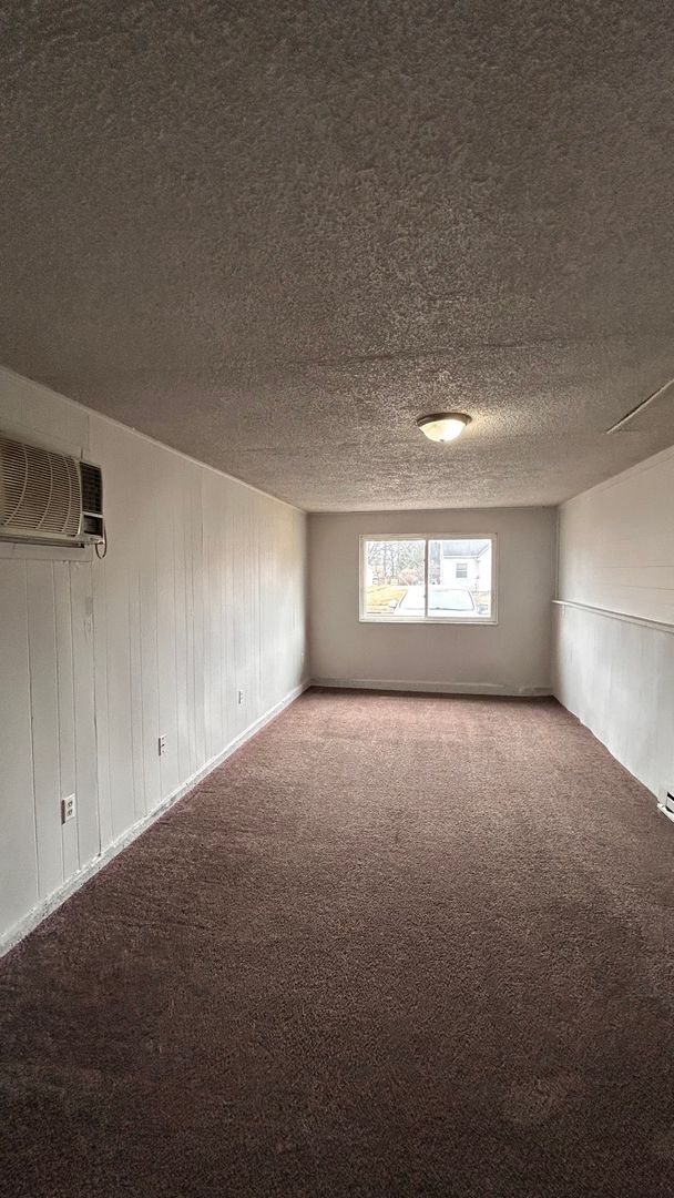 Building Photo - 3804 Euclid Ave