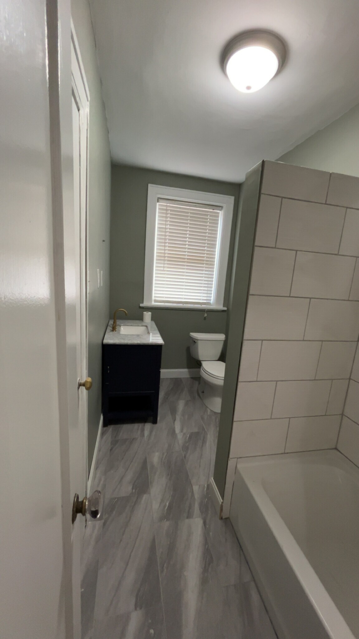 Building Photo - 3896 Reading Rd