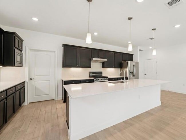 Building Photo - 312 Kitty Hawk Rd