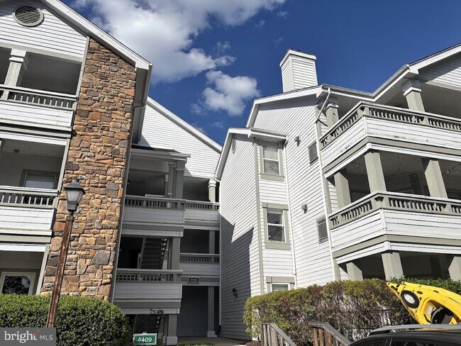 Building Photo - 4409 Fair Stone Dr