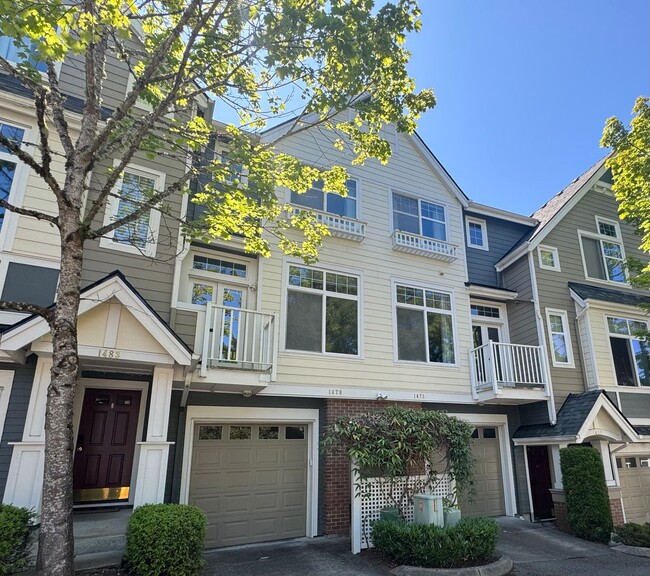 Primary Photo - Spacious is Aqua Highlands one bedroom plu...