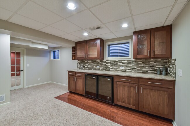 Building Photo - 2067 Childs Ct