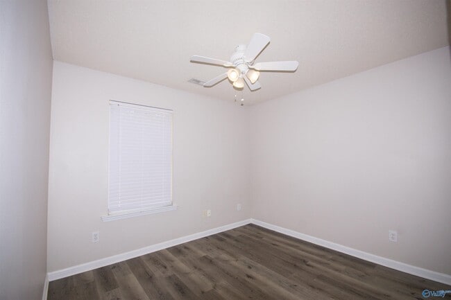 Building Photo - 109 Sandy Hollow Dr NW