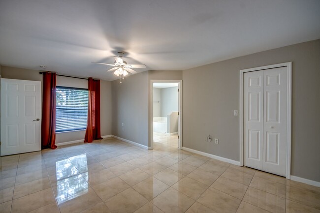 Building Photo - 2462 Nature Pointe Loop