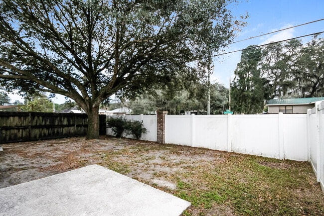 Building Photo - 504 Cape Cod Cir