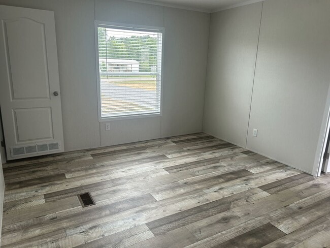 Building Photo - New Home! 3 Bedroom/2 Bath