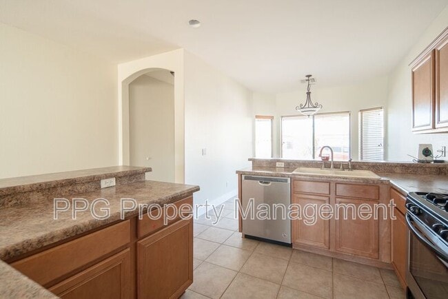 Building Photo - 14555 W Ventura St