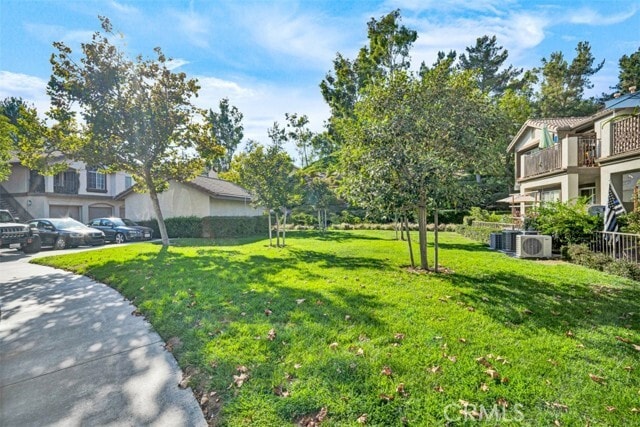 Building Photo - 45 Chaumont Cir