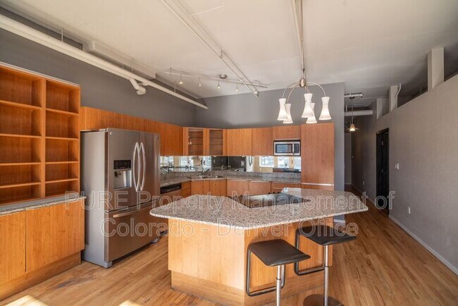 Building Photo - 1499 Blake St