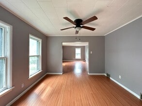 Building Photo - 213 Fletcher Ave