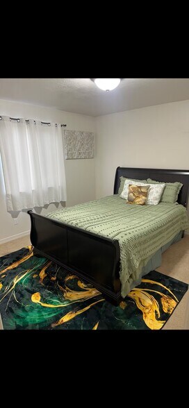 Building Photo - 1602 N Stevens Dr