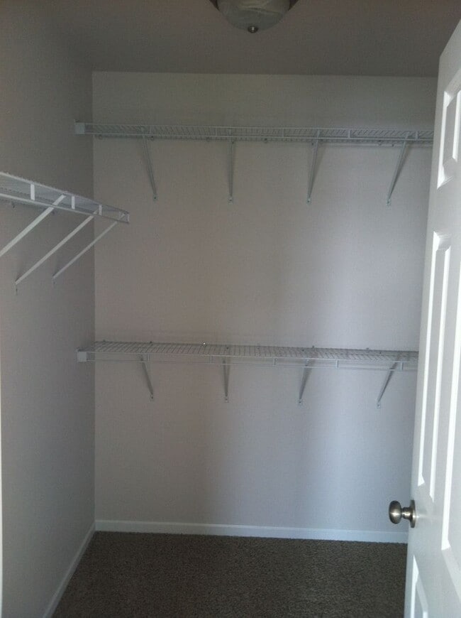 Building Photo - 3 Bed 3 Bath Single Family Home