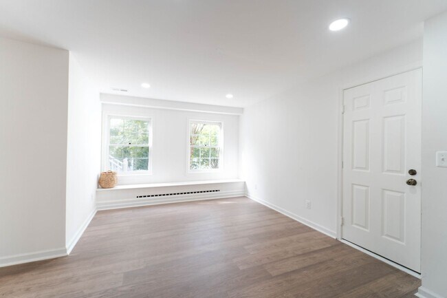 Building Photo - Fabulous Home in Aquia Harbor