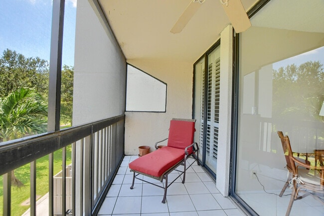 Building Photo - 1731 Bridgewood Dr