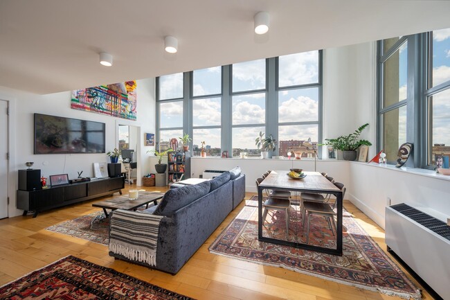 Building Photo - 50 Dey St