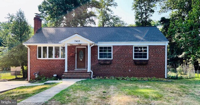 Building Photo - 7423 Allan Ave