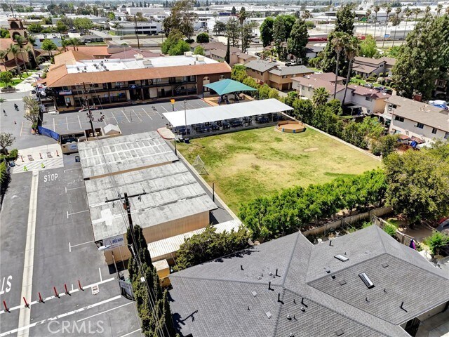 Building Photo - 404 E Glendale Dr