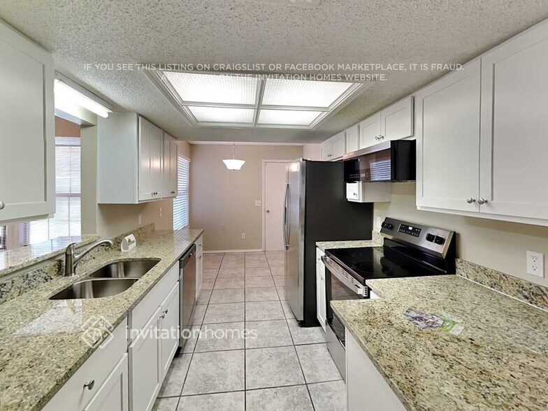 Building Photo - 3657 Lumberjack Cir S