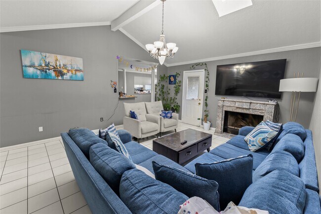 Building Photo - 10910 Vanderford Dr