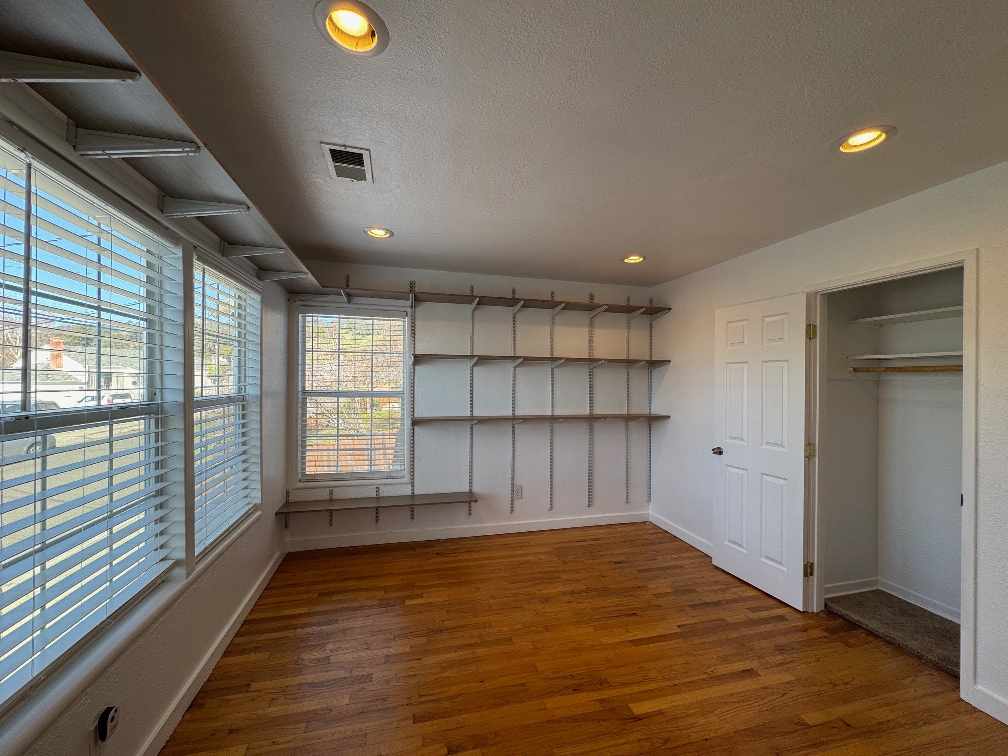 Building Photo - 1968 Manchester Rd