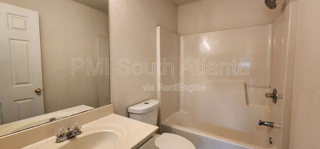 Building Photo - 288 Brookview Dr