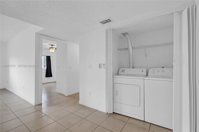 Building Photo - 3680 N 56th Ave