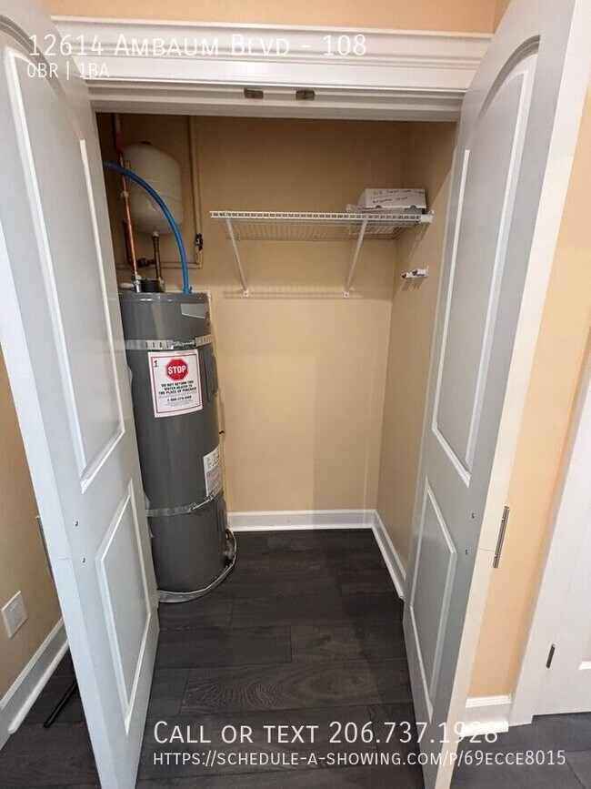 Building Photo - 12614 Ambaum Blvd SW