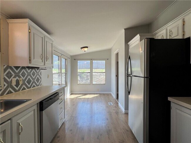 Building Photo - 10808 Quail Valley Dr