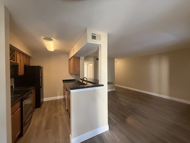 Building Photo - 2460 NW 33rd St