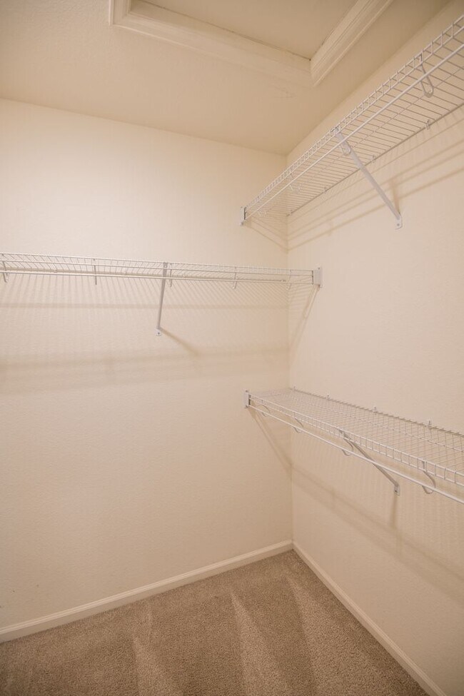 Building Photo - 2 Bedroom 2 1/2 Bath in Mosaic